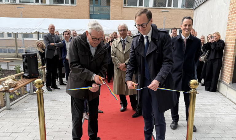 Ny laboratoriebyggnad invigd på Medicon Village